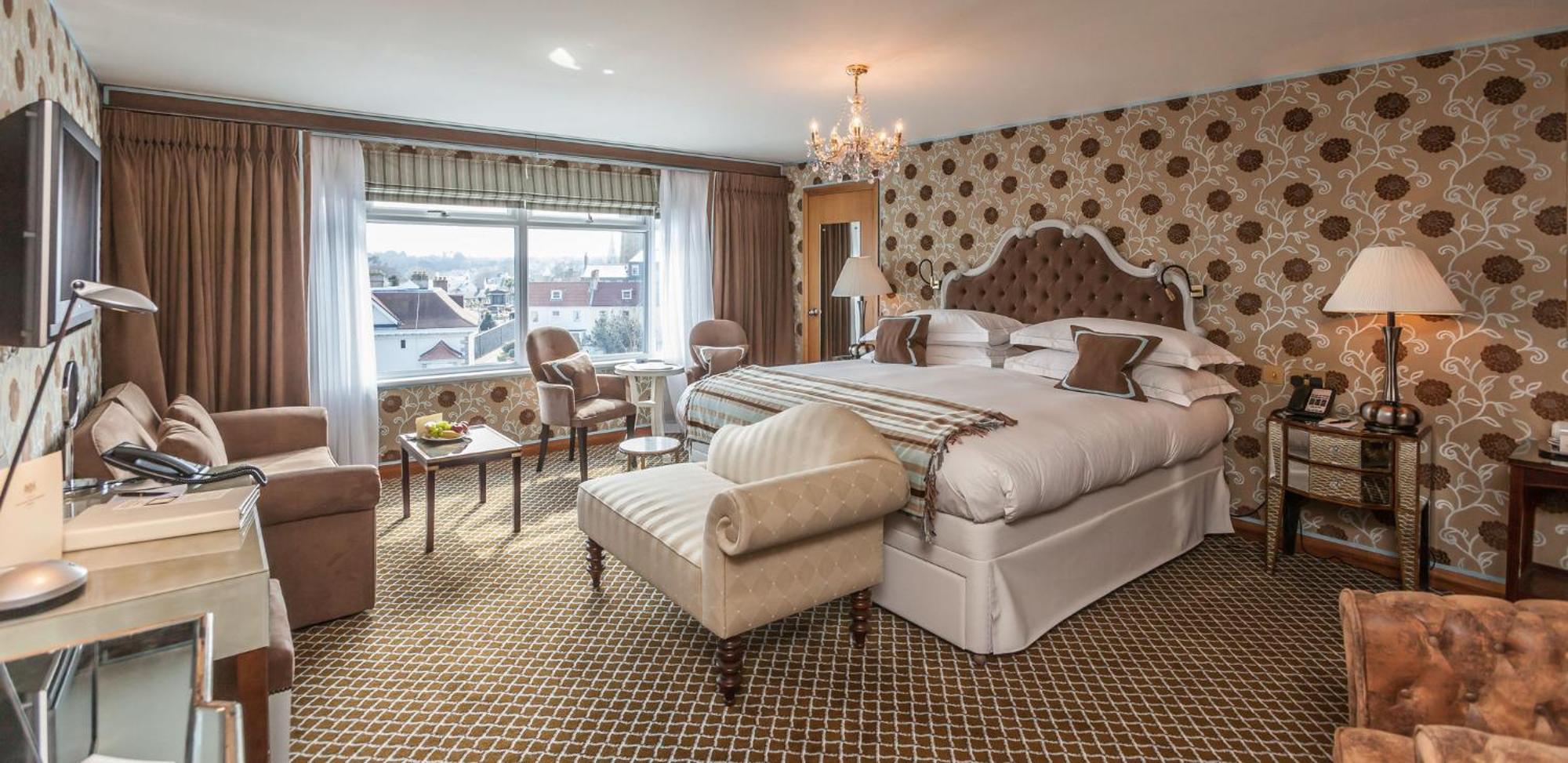 Duke Of Richmond Hotel Saint Peter Port Экстерьер фото