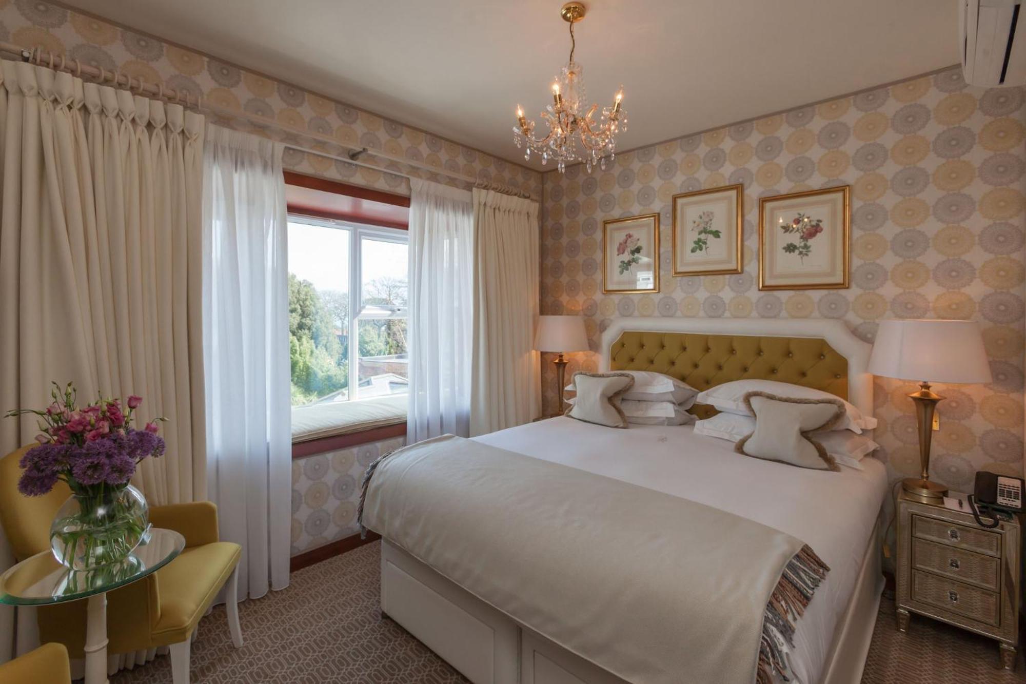 Duke Of Richmond Hotel Saint Peter Port Экстерьер фото