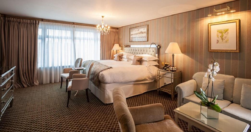 Duke Of Richmond Hotel Saint Peter Port Экстерьер фото